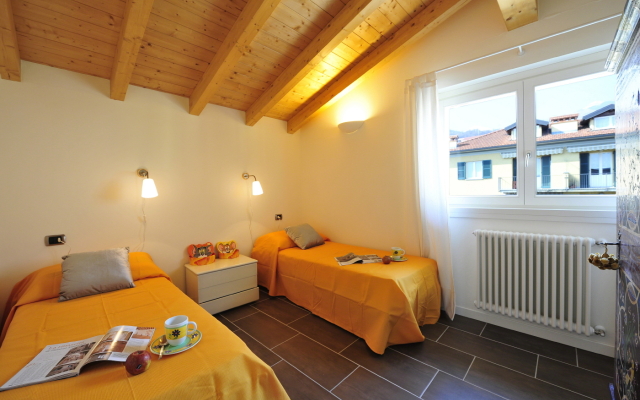 Gravedona Orange (Apt. 4)