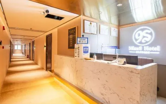 9s Smart Electron Competition Hotel