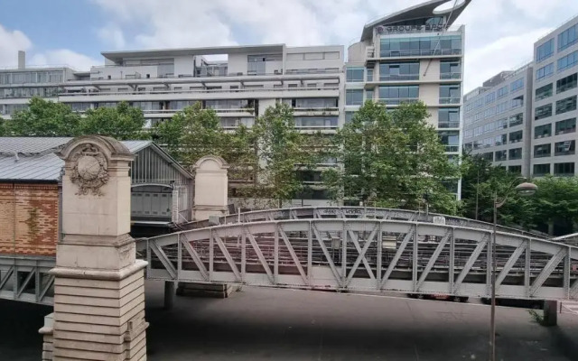 Paris Auriol