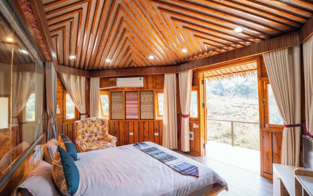 Sinai Bungalow & Hotel SaPa