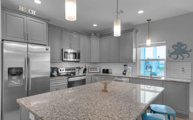 Toes In The Sand - Main House