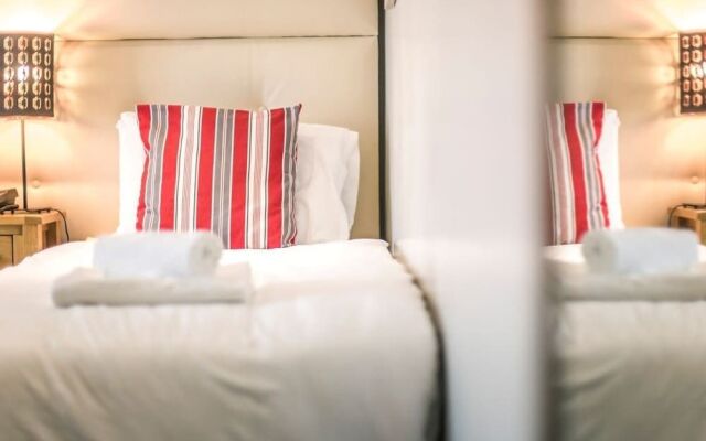 Mc Kevitts Village Hotel