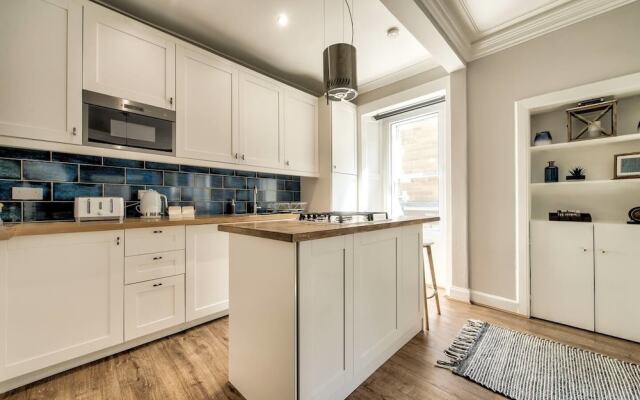 Spacious And Beautiful 2Br Flat In Morningside