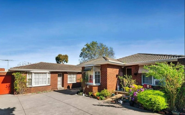 Ivy Units Glen Waverley