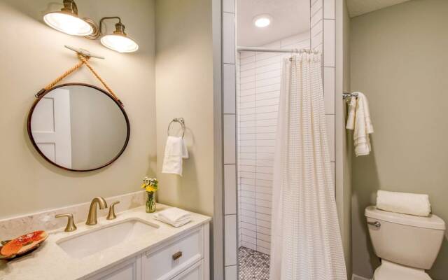 Barefoot Hideaway Family Beachfront Retreat