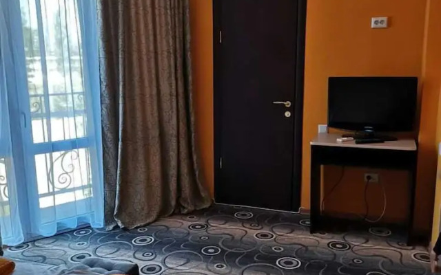 Kashahi Hotel