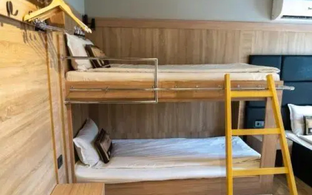 Hotel Allur