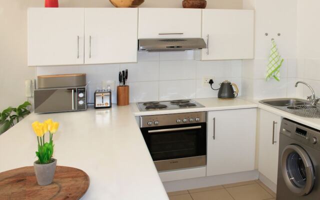 Surfs Up Studio Muizenberg Beachfront