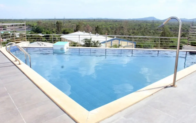 Alegria Whitehouse Mambakkam