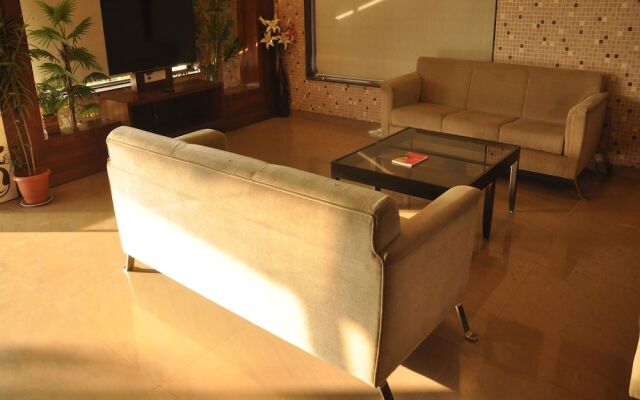 OYO 2647 Hotel Sai Shubham