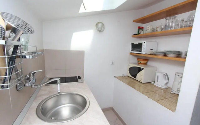 Apartments Lora
