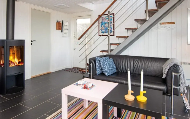 6 Person Holiday Home in Hemmet