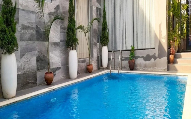 Iris Hotel Maitama
