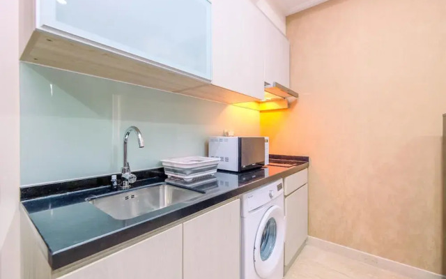 Modern Look And Comfy 2Br At Menteng Park Apartment