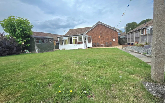Herne Bay - House - Sleeps 7 - Parking