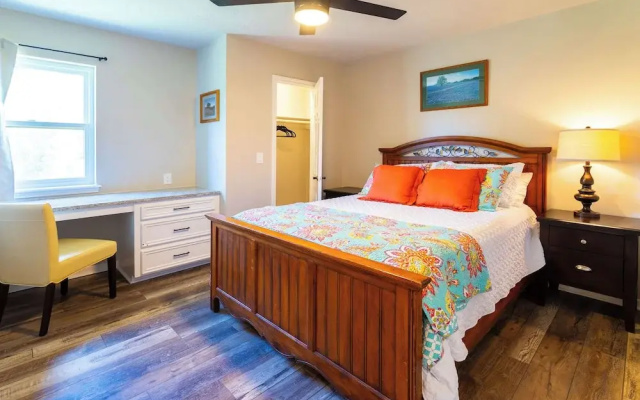 Valley View Retreat for 10
