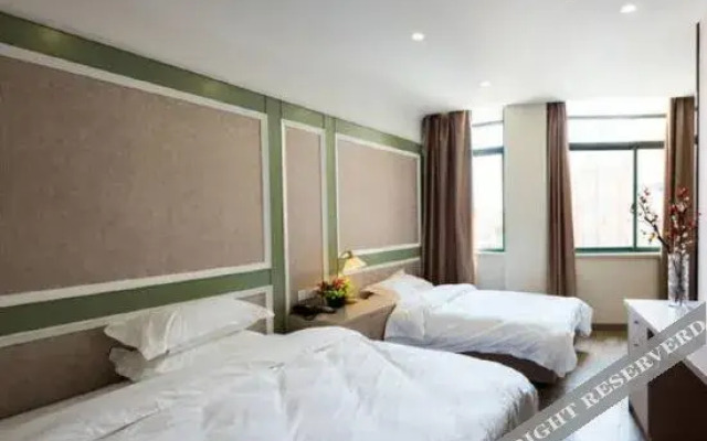 Durian Star Hotel (Nanjing Jiuzhu Road)