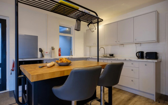 Paddock House