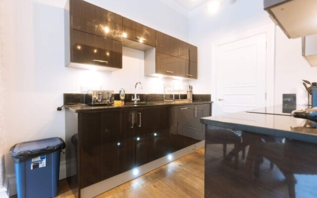 Gorgeous & Centrally Located 2BD Flat, Manchester!