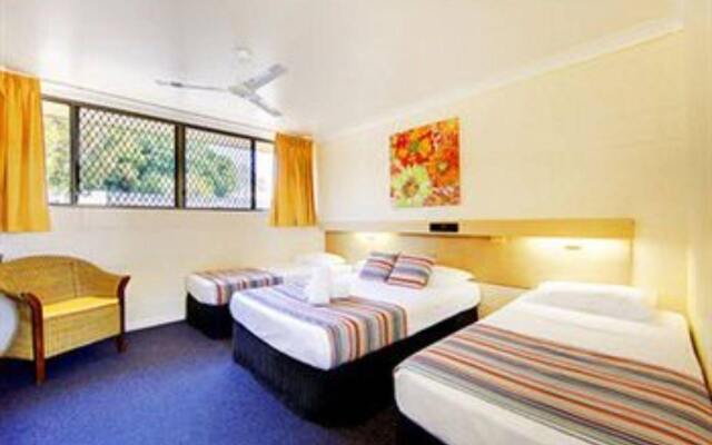 Raintree Motel