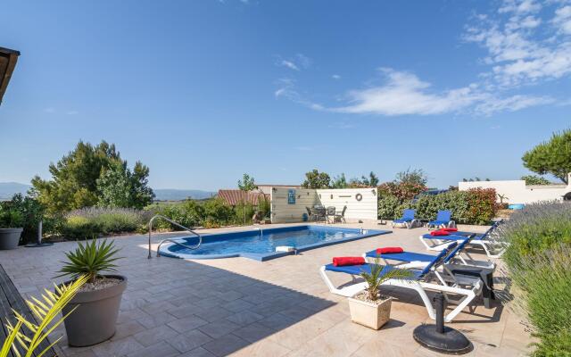 Luxury Villa with Private Swimming Pool in Escales