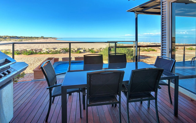 Novotel Ningaloo Resort Exmouth