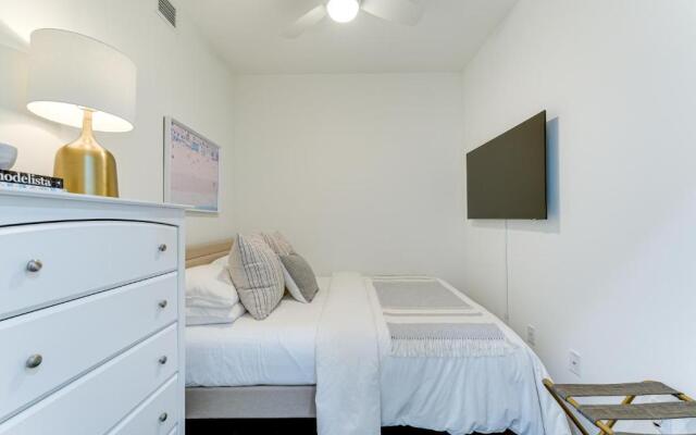 All-New, Waterfront Condo in Downtown Sarasota!