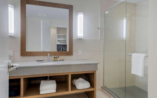 Best Western Plus Sawridge Suites