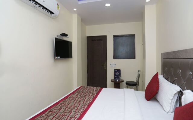 OYO 13455 Rama Krishna Hotel
