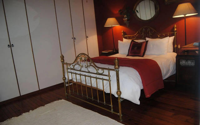 Royston Hall Guesthouse