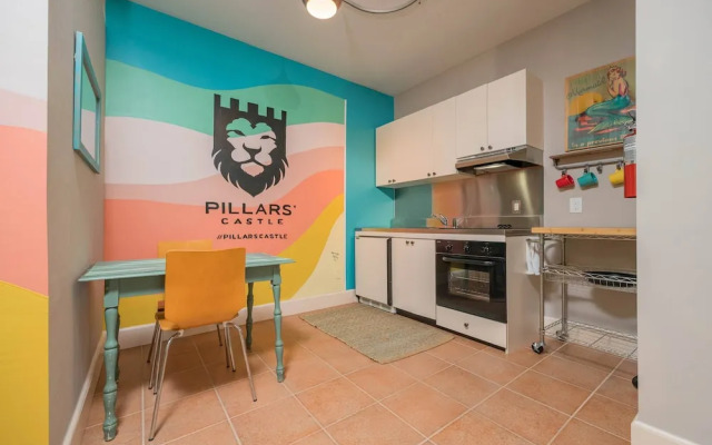 Pillars' Castle