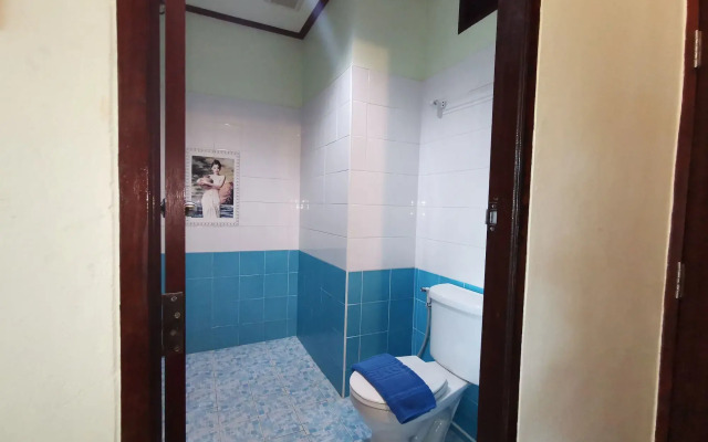 Mam Kai Bae Beach Resort