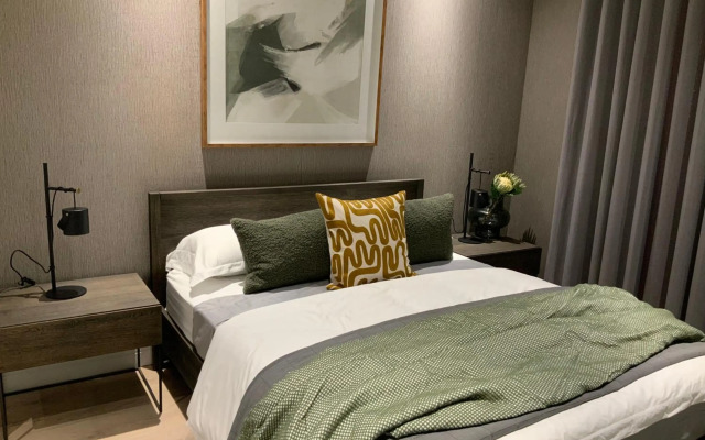 5 Star Elegant Apartments, Ellipse Waterfall City, Johannesburg