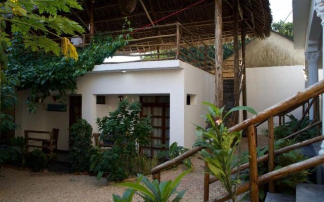 La Fontana Restaurant & Bungalows