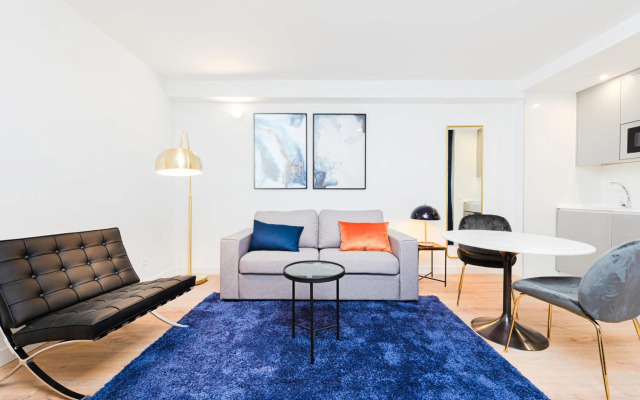 Premium Accomodation in La Rosaleda - Madrid