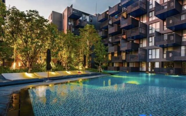 The DECK Condominium