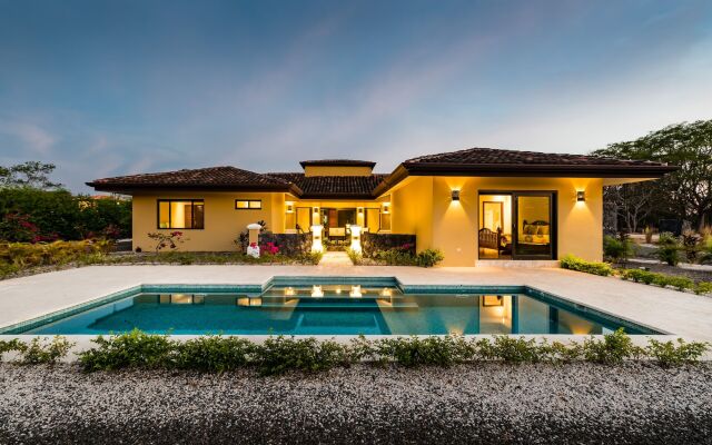 Luxury Vacation Rentals At Hacienda Pinilla