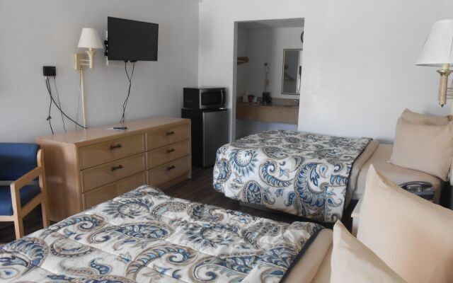 Executive Garden Titusville Hotel