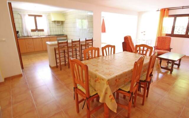 Detached Villa With Private Swimming Pool in Calpe Suitable for Families and Groups