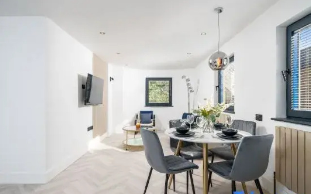 Gorgeous XL Flat, close to Elephant and Castle