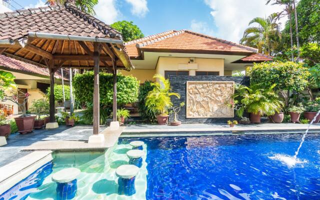 Yulia Beach Inn Kuta