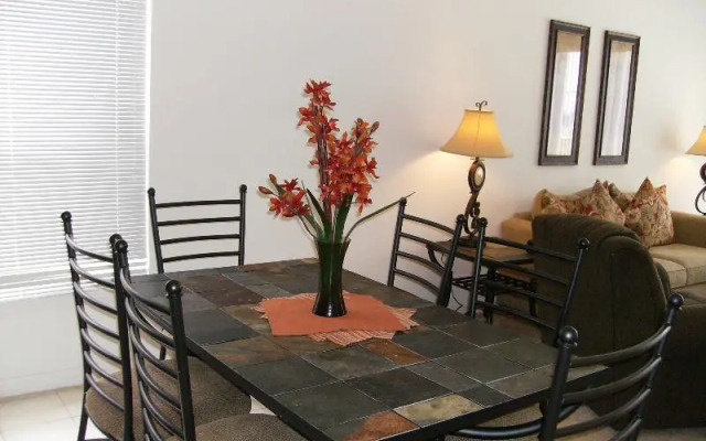 Tuscan Hills Executive Gamesroom and Spa