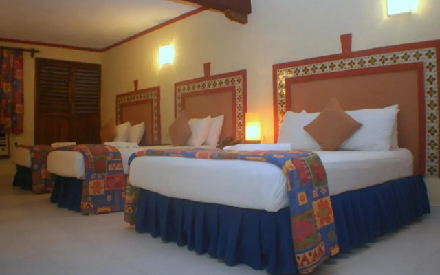 Suites Cancun Center by Kavia
