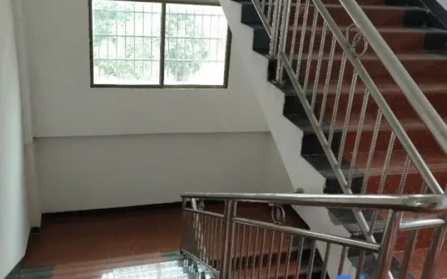 Yizhang Xunxun Hot Spring Accommodation