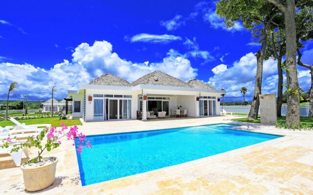 Ocean Front Villa Deluxe 3 Bedroom