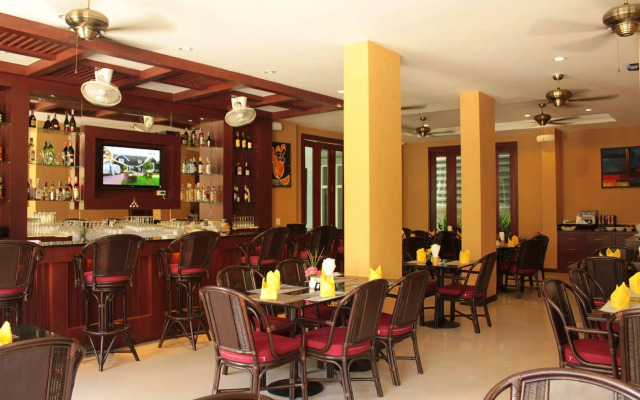 Patong Hemingway's Hotel