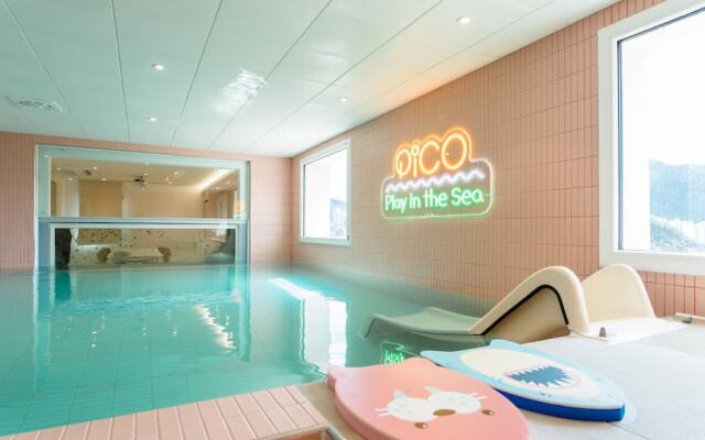 Pico Kids Pool Villa