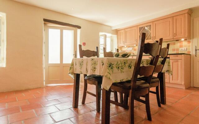 Lovely Holiday Home With Private Pool in Tournon-d'agenais