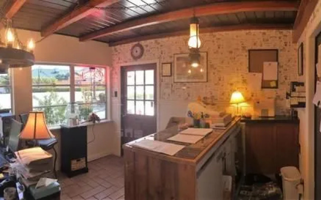 Buffalo Chips Ranch House Motel