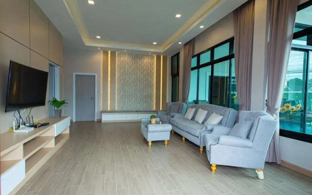 Uzeason Poolvilla Sattahip